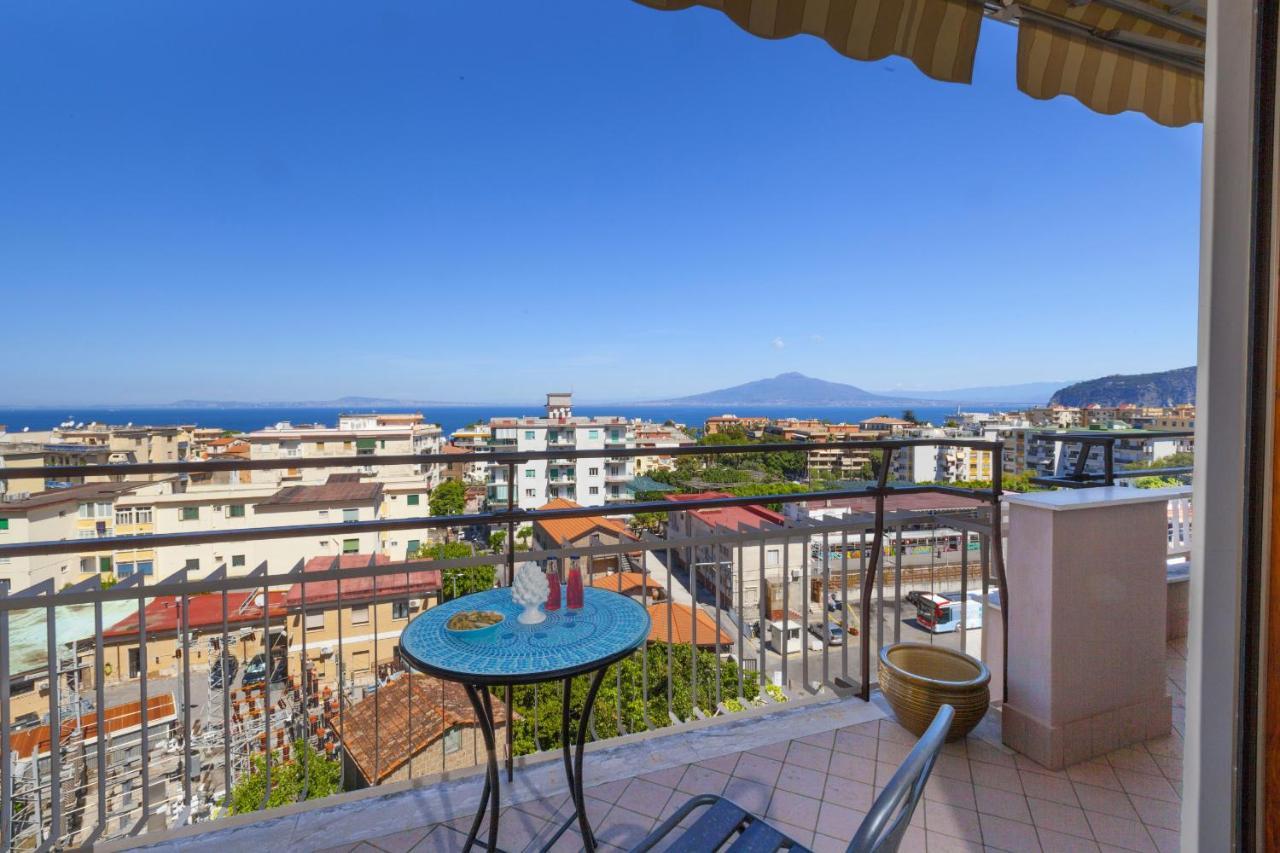 Amore Rentals - Appartamento Cielomare Sorrento Eksteriør bilde